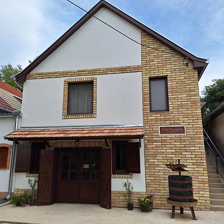 Zalan Vendeghaz Hotel Csaszartoltes Ngoại thất bức ảnh
