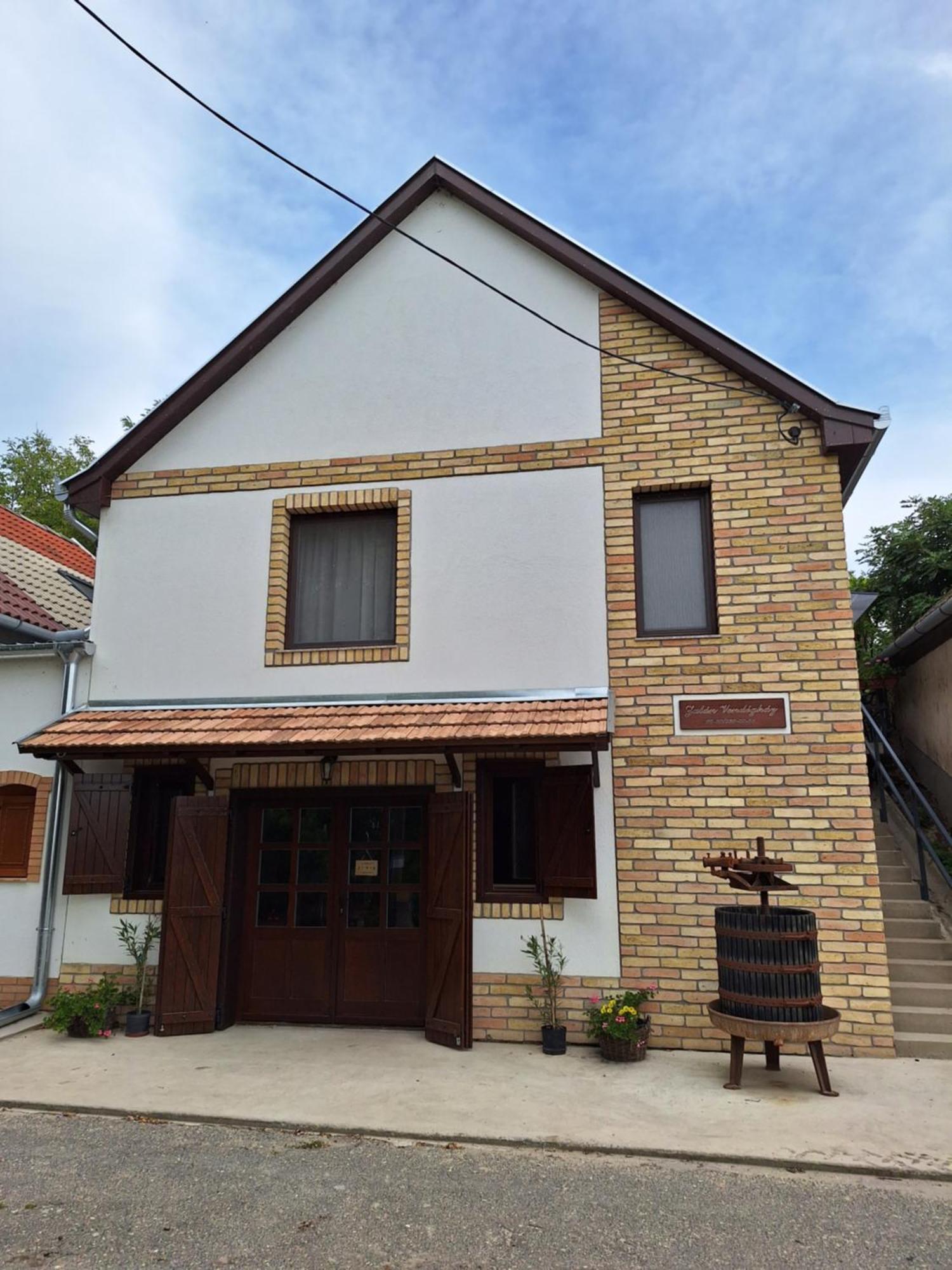 Zalan Vendeghaz Hotel Csaszartoltes Ngoại thất bức ảnh